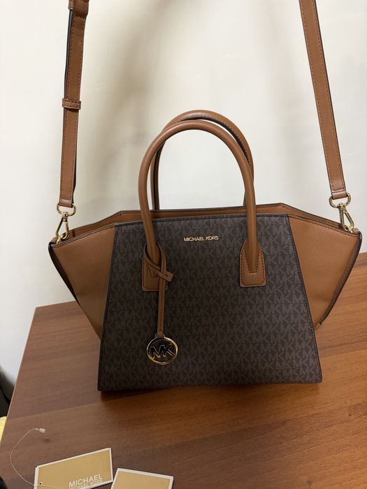 Оригинална дамска чанта Michael Kors