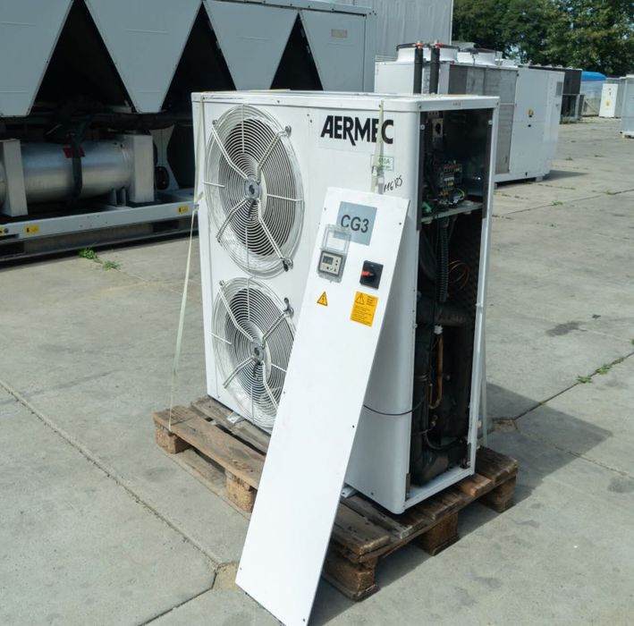 Чиллер AERMEC ANL080 Y (20.35 кВт)