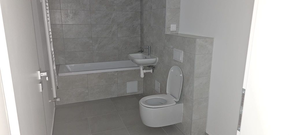 Spatiu comercial Maurer Residence