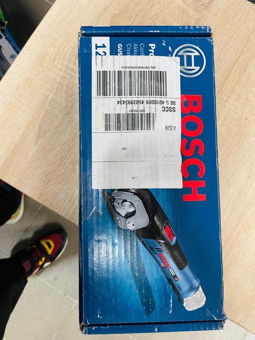 Foarfeca universala Bosch Professional GUS 12V-300 12V