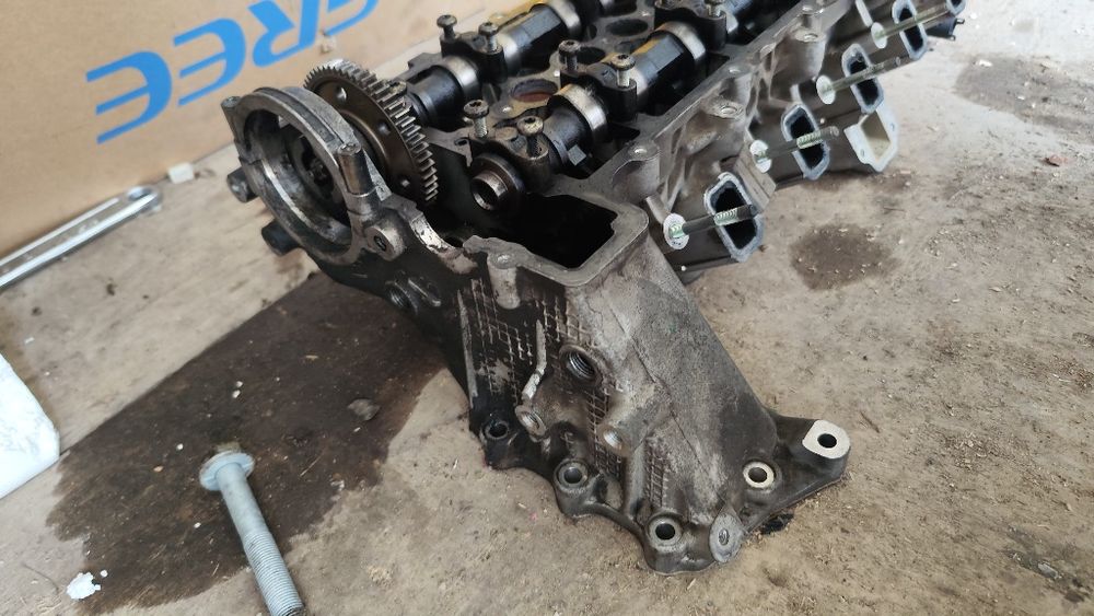 Цилиндрова глава за БМВ с кухи валове