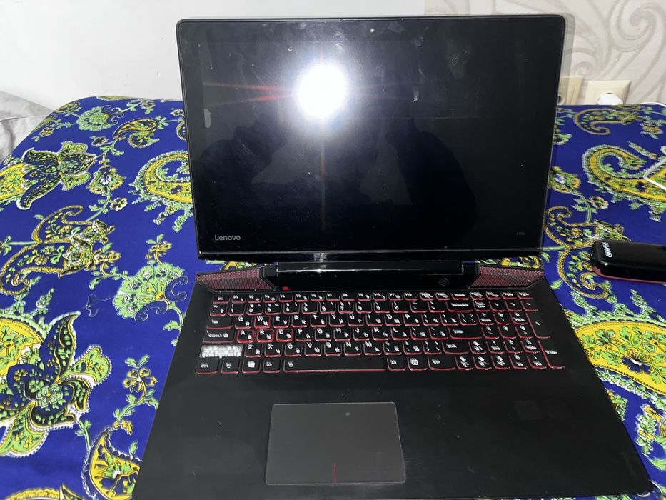 Lenovo IdeaPad Y700-15ISK