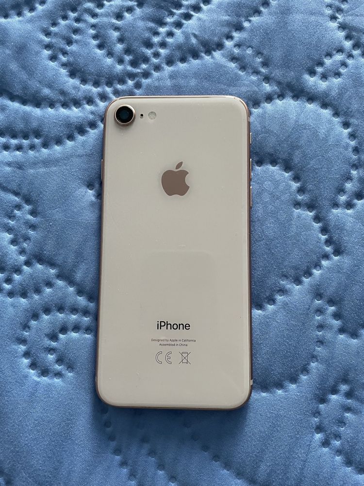 Смартфон Apple iPhone 8 64GB, Gold - Обновен - iPhone_8_64GB_GOLD_RR  iPhone_8_64GB_GOLD_RR - на топ цена от Ардес