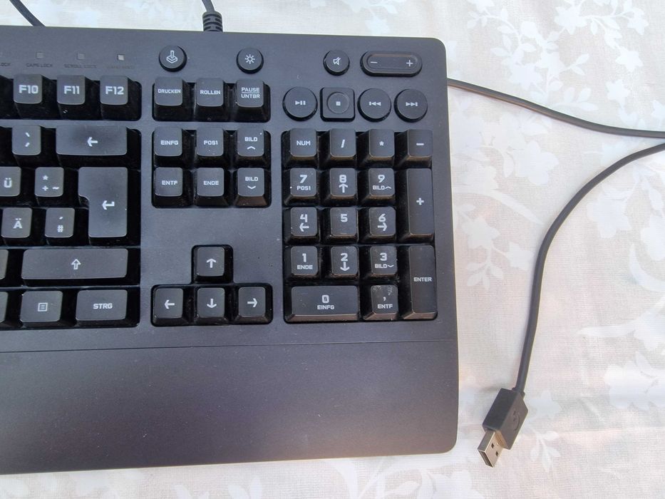 Tastatura gaming Logitech G213 RGB