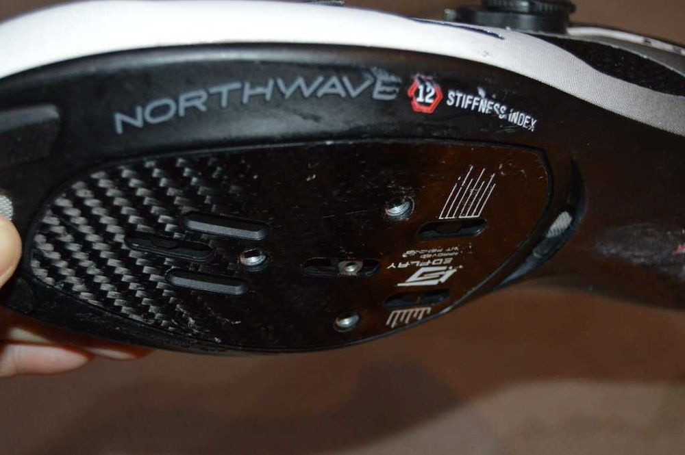 Pantofi Ciclism Șosea Northwave Storm Carbon - Mărimea 45 (29 cm), Talpă Carbon Index 12, Închidere Micrometrică
