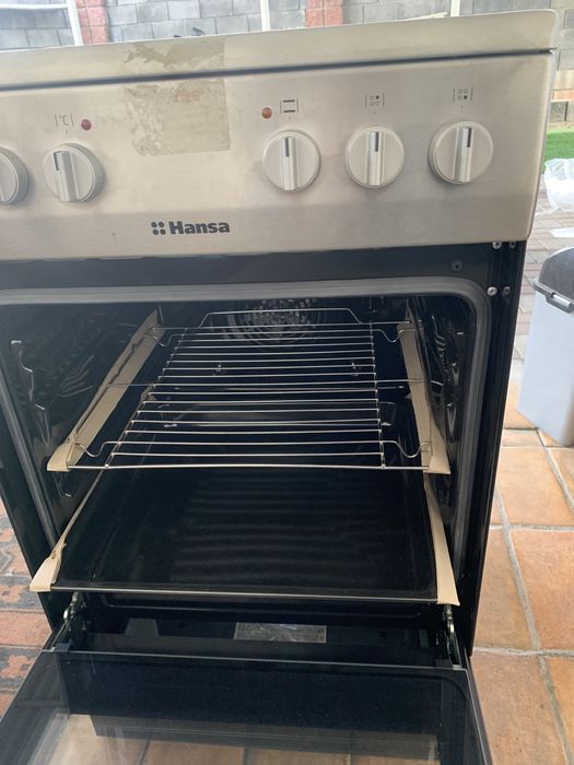 Электроплита 4 комфорочная Hansa