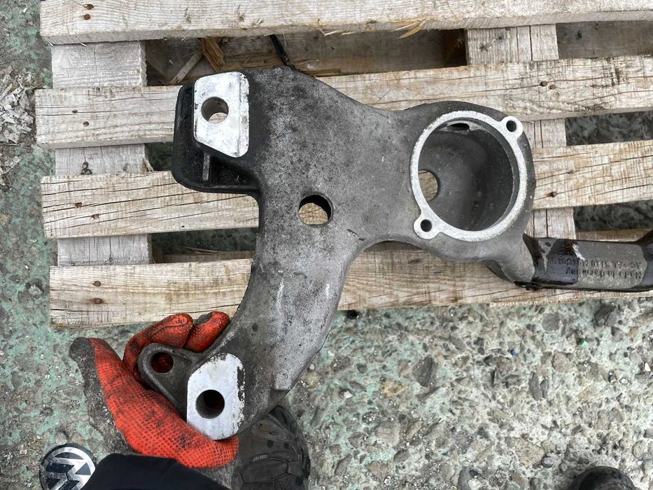 Греда под Двигател Porsche Cayenne 957 4,8 V8