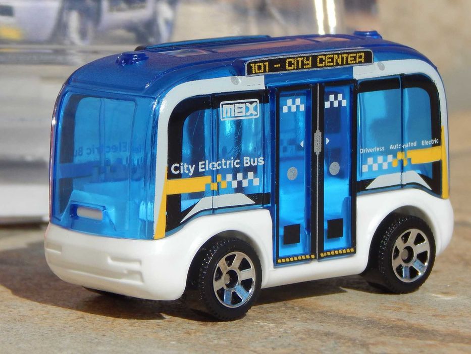 Macheta autobuz electric autonom Self Driving Bus Matchbox cu ambalaj