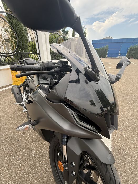 Yamaha yzf r125 (nu ktm cbr aprilia)
