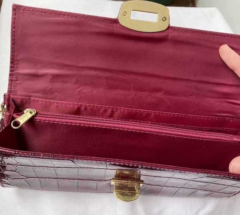 клатч сатылады