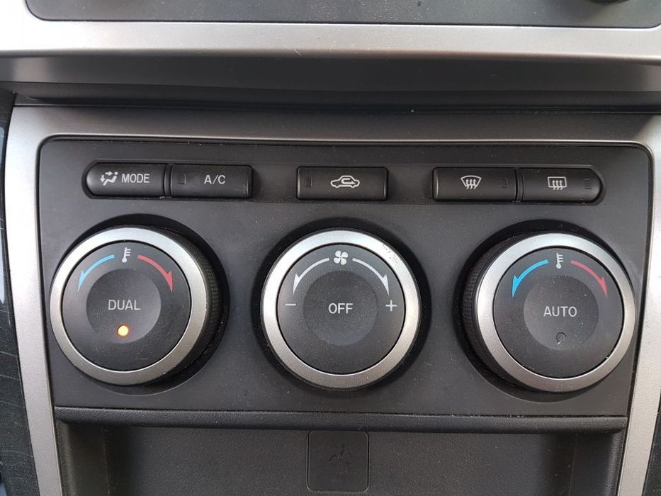 Panou / Consola AC Climatronic Mazda 6 2007 - 2012
