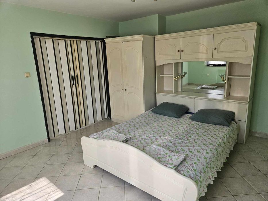 Дава се под наем Двустаен апартамент в Варна, м-т Евксиноград - 40 кв.м за 278.97 € - Снимка #1