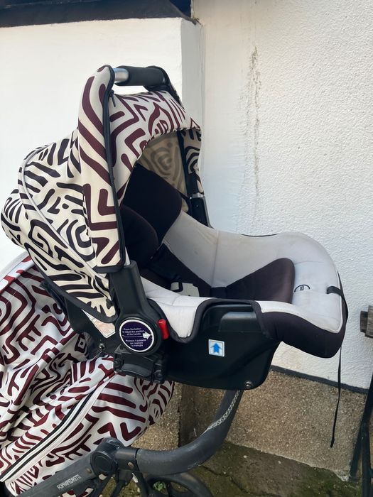 Детска количка със кошници