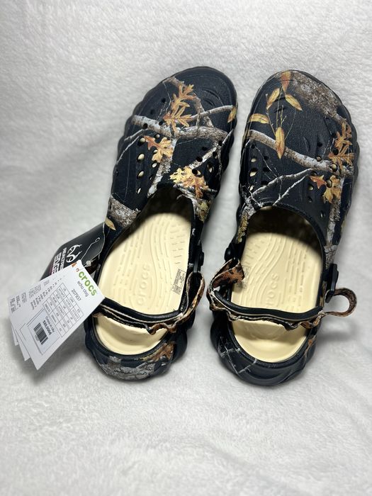 crocs original vietnam