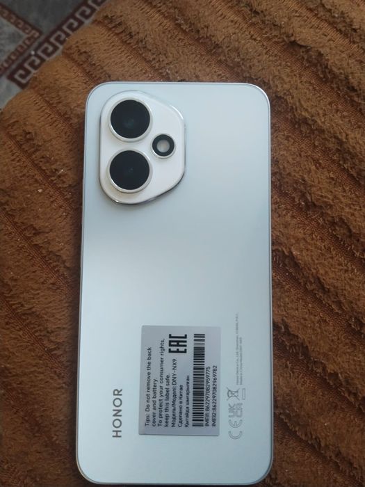 Продам Honor 400