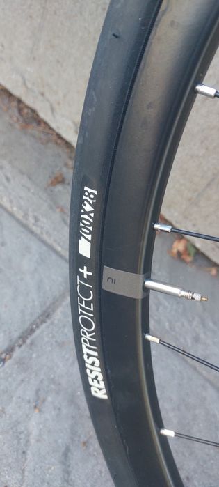 Продавам френски алуминиев  гравел  велосипед   28цола,М размер