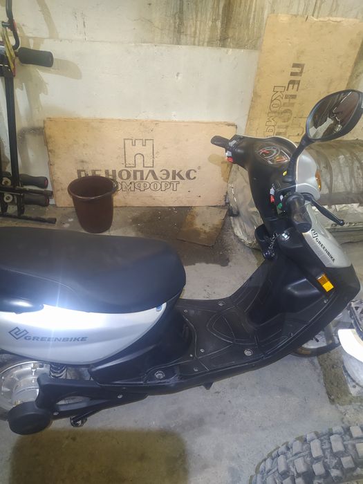 Электромопед GREENBIKE EM 121