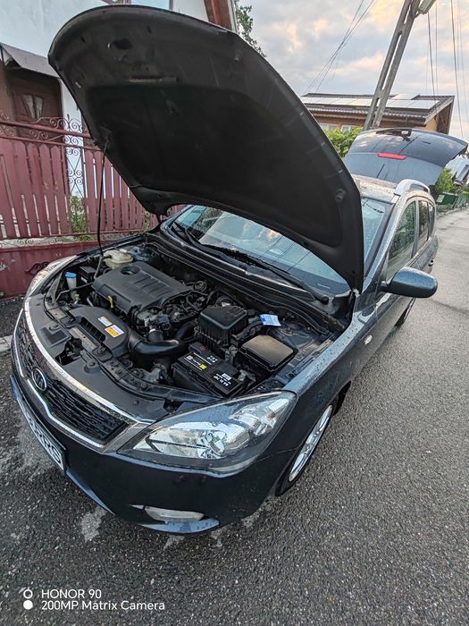 Vând Kia Ceed 2011