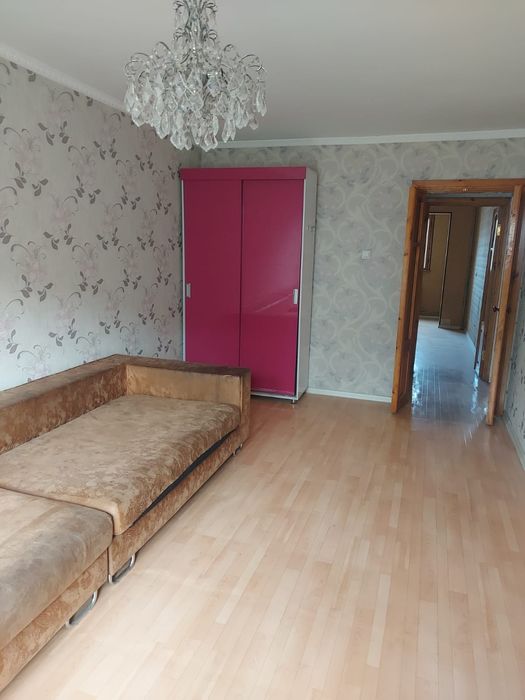 Продам 2х ком в 8 микрорайон