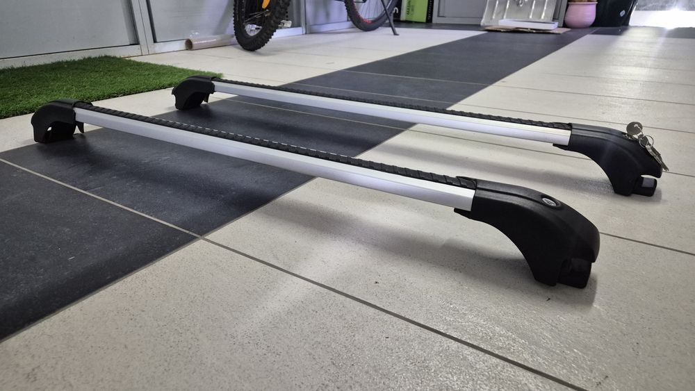 Bari transversale Thule originale Nissan Qashqai reglabile