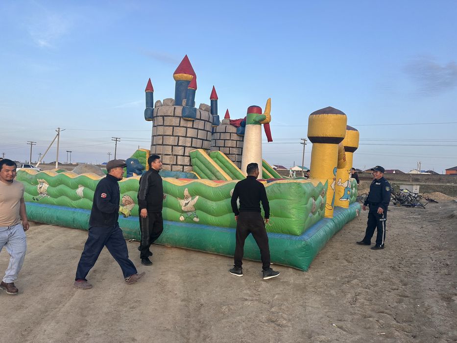 продам батут размером 8/8