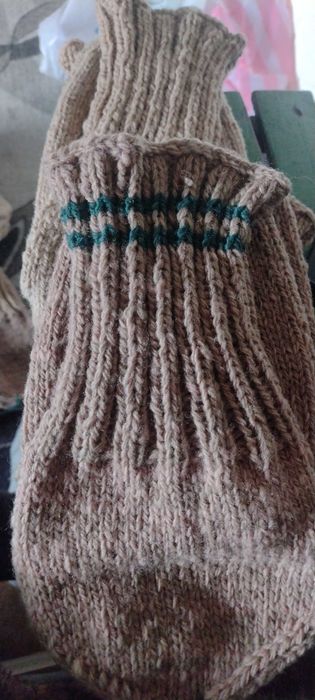 Плетени чорапи и терлици