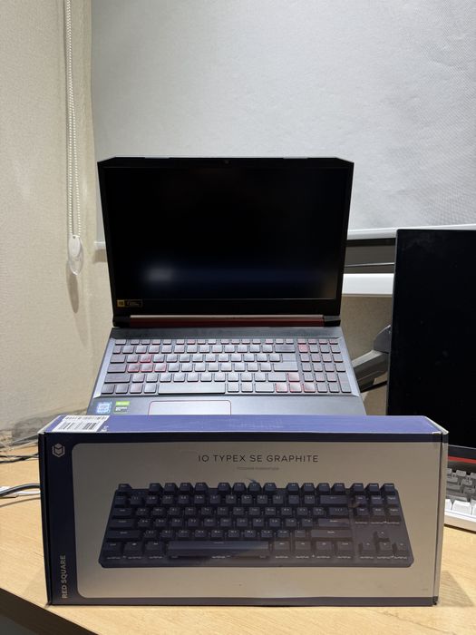Игровой ноутбук acer nitro 5 + клавиатура