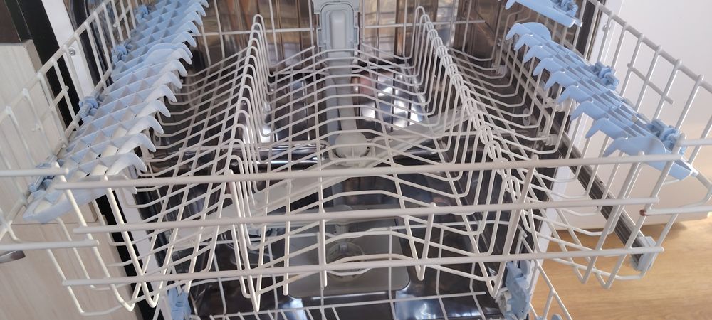 Съдомиялна BEKO свободно стояща 60см