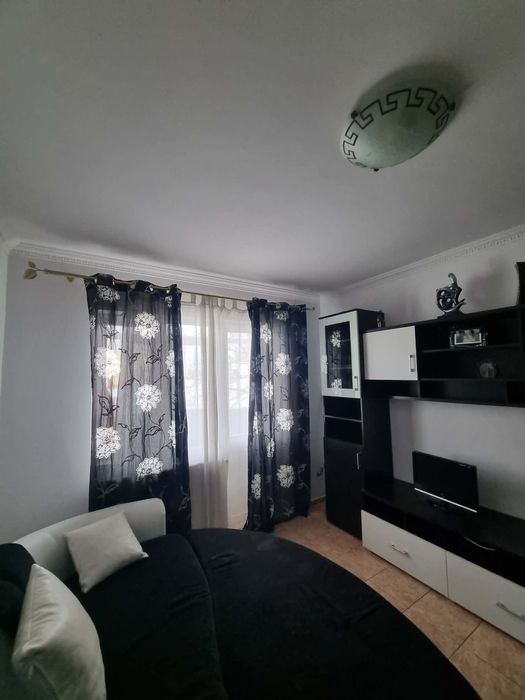 Apartament de vânzare cu 2 camere în Balș – complet mobilat, izolat, gata de mutare.