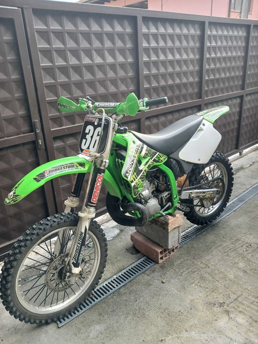 Продавам kawasaki kx250