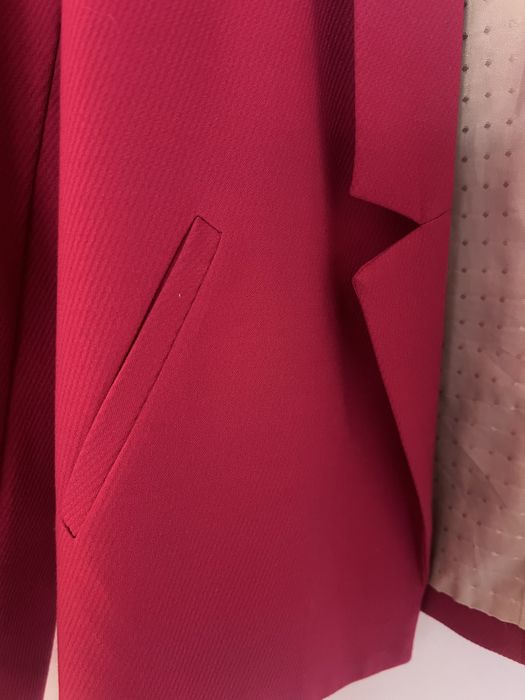 Цикламено сако Sisley