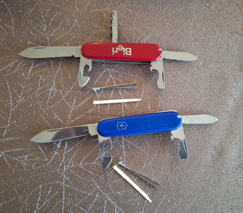 Продавам Victorinox