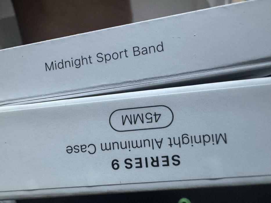 Продам apple watch 9 GPS 45 mm.              c