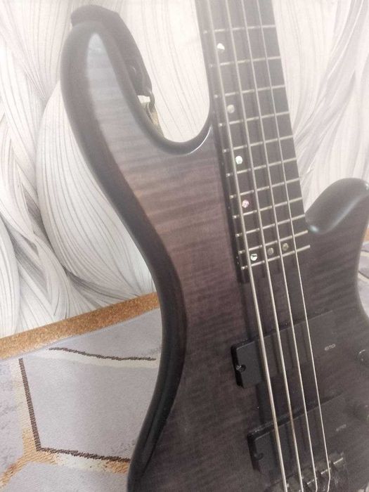 Бас Schecter Stiletto STUDIO-5