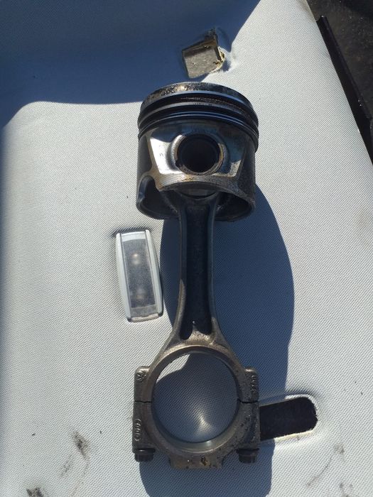 Piston cu biela Audi a4 a6 2.0 tdi cag