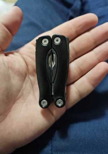 Clește multifuncțional 13 în 1, profesional pentru supraviețuire