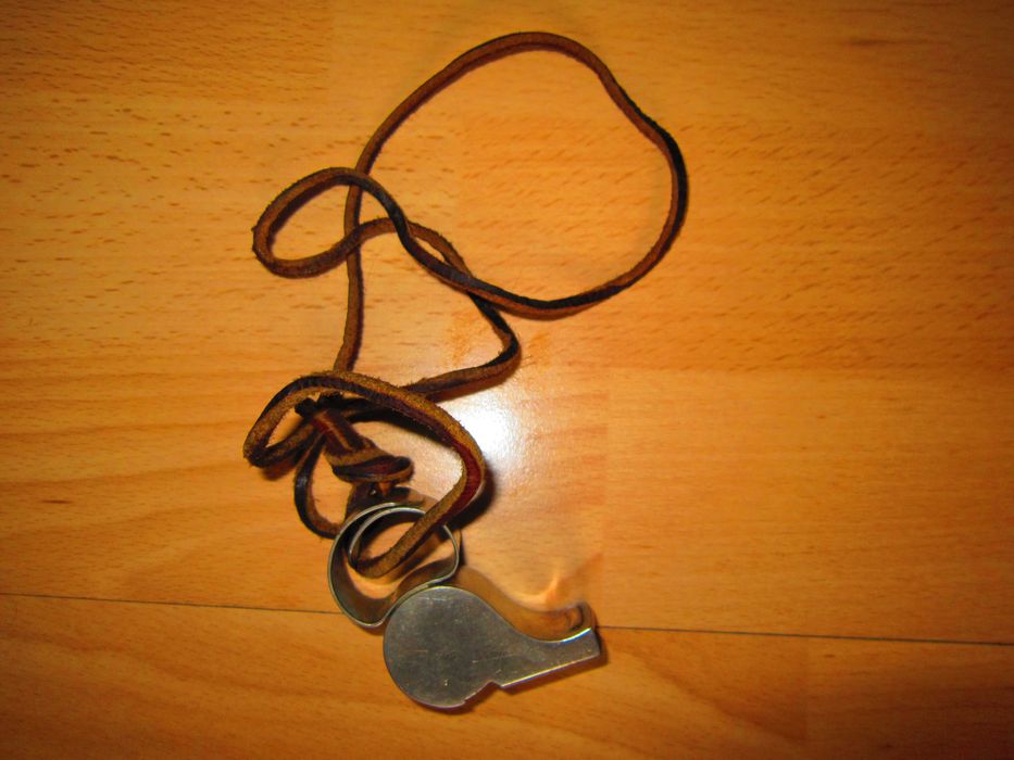 Професионална Съдийска Полицейска Свирка Англия