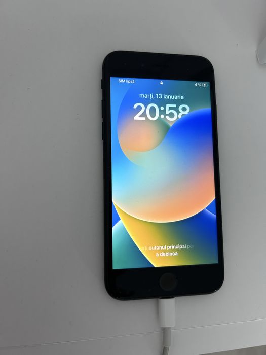 Vând Iphone SE 2020
