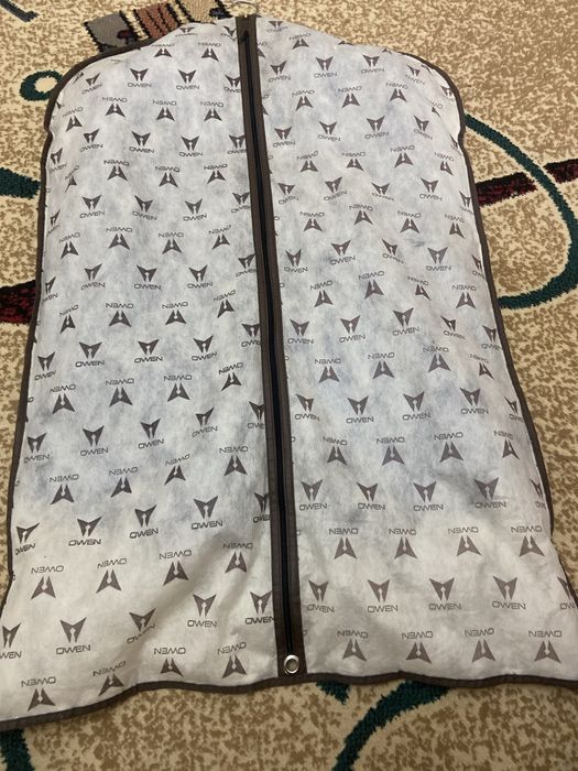 Костюм продам