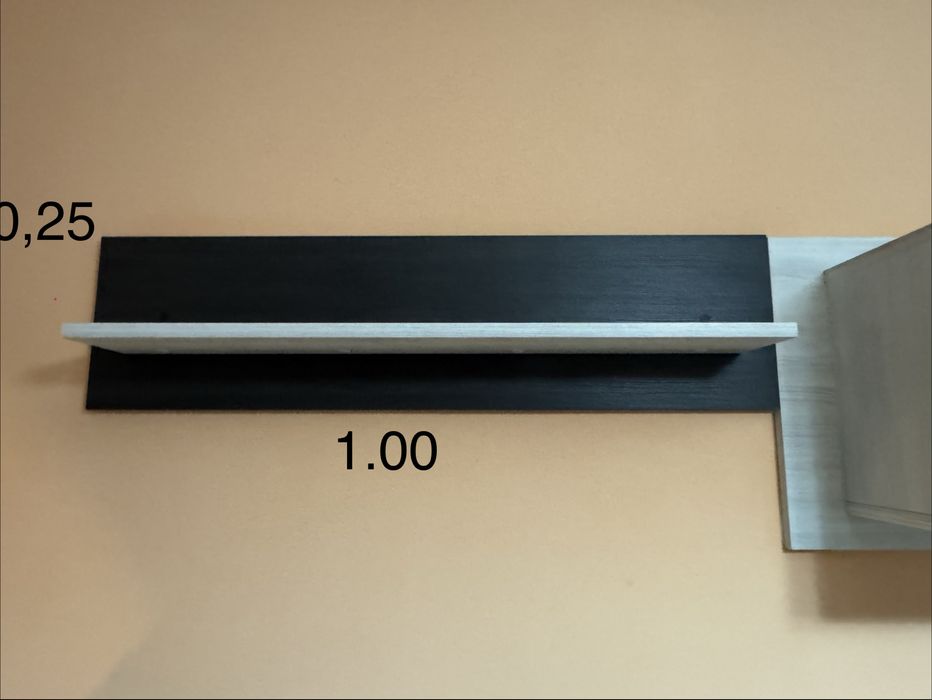 Холна секция в бяло и черно