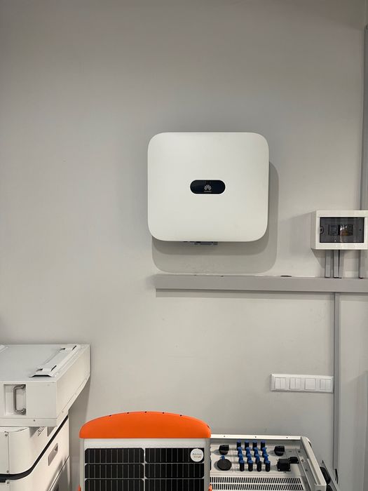 Продаётся Huawei инверторы, для солнечных панелей , Tier1