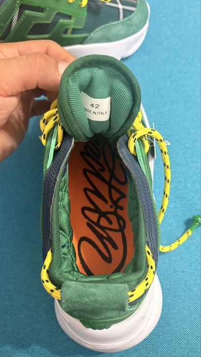 Versace Chain Reaction