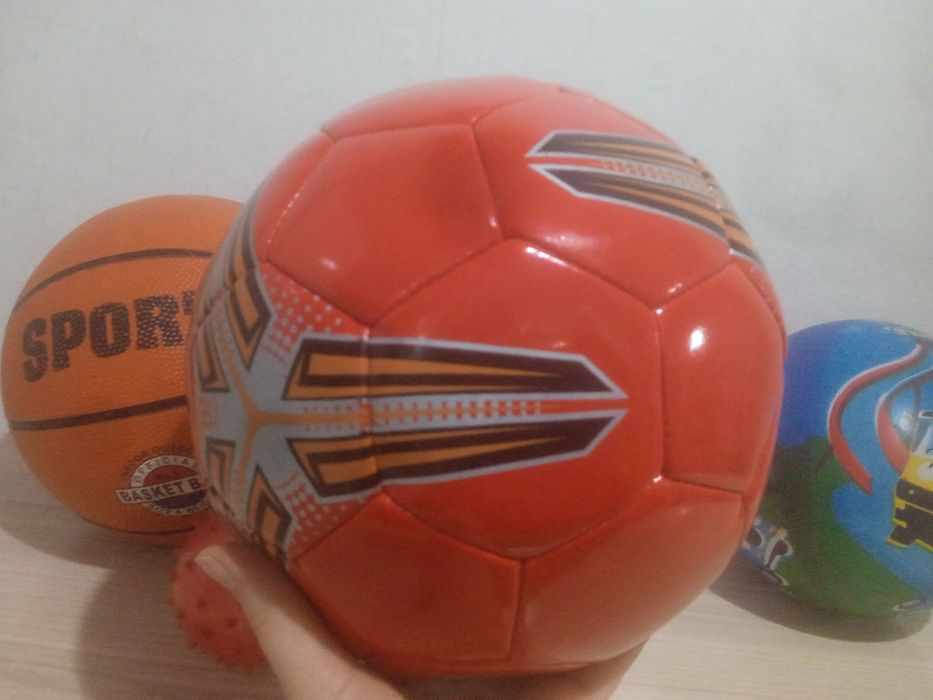 Продам пакет мячей в одни руки
