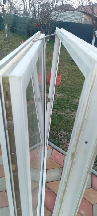 Vând două geamuri termopan