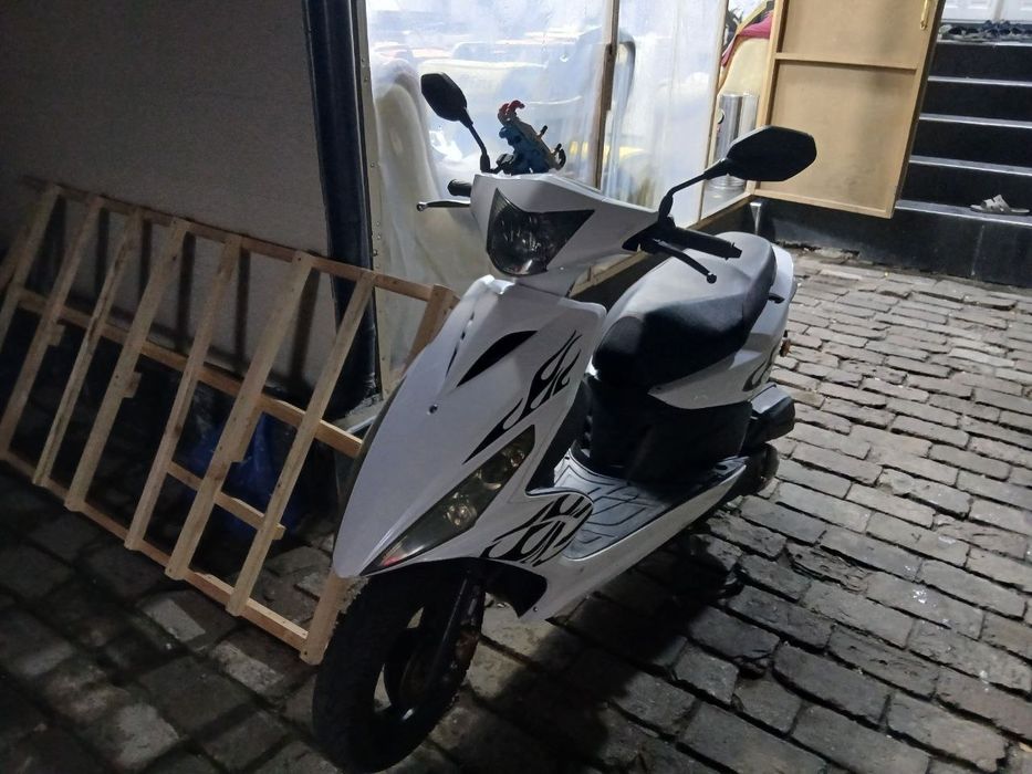 Скутер VENTO 125 куб