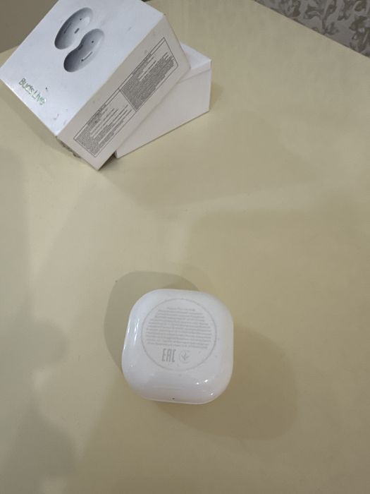 Наушник Samsung Galaxy Buds Live (оригинал)