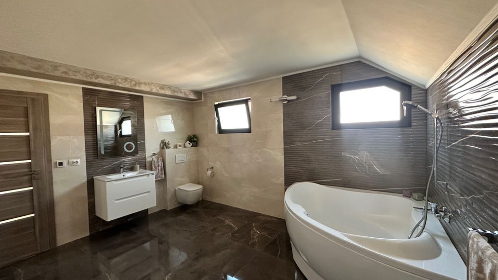 PF Vând casă individuală P+M