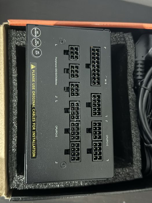 Sursa 1000w gigabyte 80+ Gold