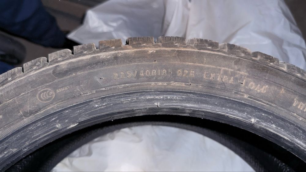 Продам комплект зимних колес