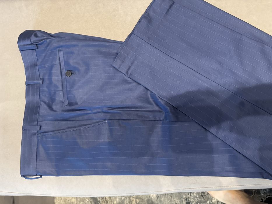 Продам мужской костюм